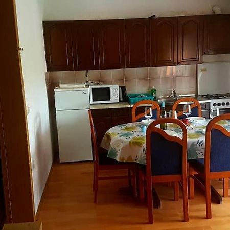 Apartmani Vibovec Lana 305 Lopar Eksteriør billede